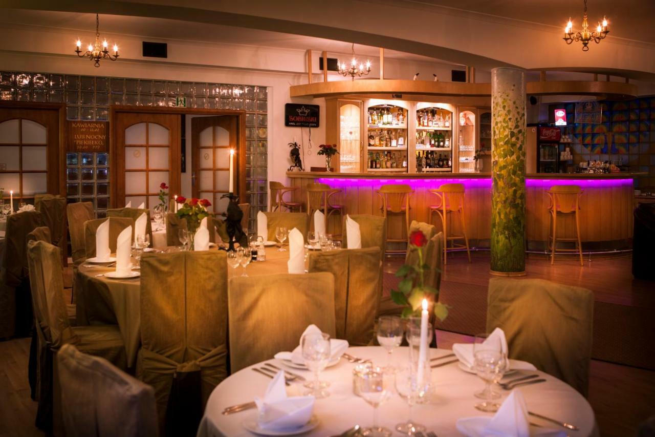 Hotel Las Piechowice Luaran gambar